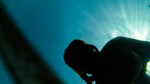 su, balık, mercan, güzel manzara, mavi ve berrak su ve dalış ve having fun insanlar altında yaşamak.