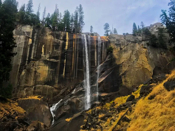 Natureza selvagem no parque natural de yosemite — Fotografia de Stock