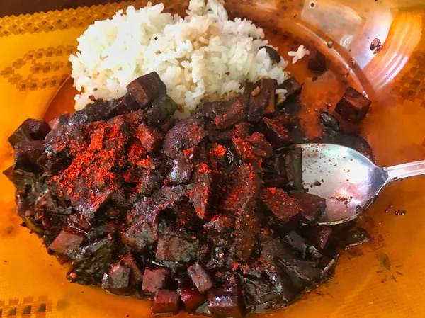 Comida coreana lista para comer en el plato —  Fotos de Stock