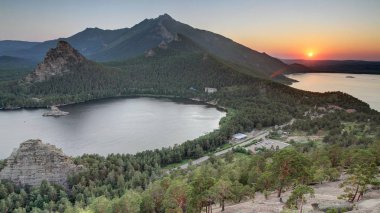 Gün batımı, Borovoe Gölü, Kazakistan Milli Parkı Burabay