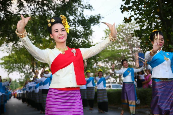 Chiang Mai Tailandia Mayo 2016 Danza Uñas Tailandesa Provincia Chiang — Foto de Stock