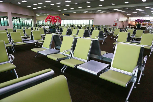 Aeropuerto Internacional Aeropuerto Nacional Edificio Interior Pasajeros Vacíos Temporada Baja —  Fotos de Stock