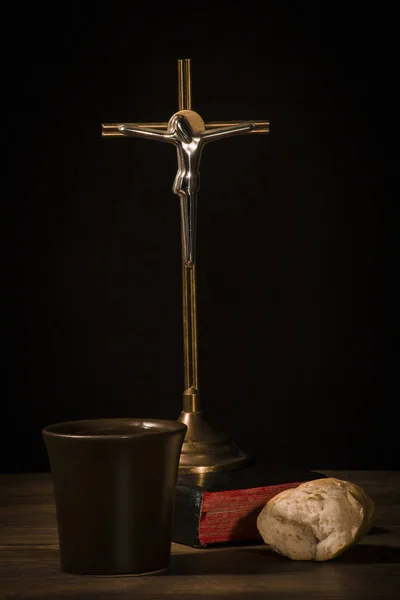 Концепция Умножения Хлеба Вина Христианской Религии Хлеба Коричневой Чашки Вина — стоковое фото