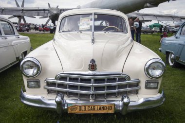 Kiev, Ukrayna - 10 Mayıs 2019: Retro teknoloji eski festivalinde retro araba