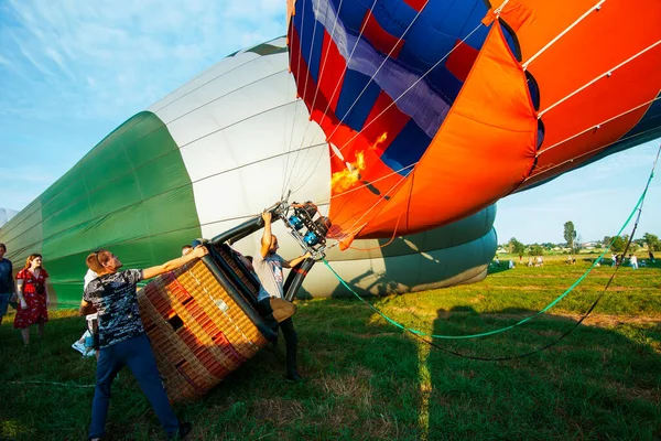 Kiev Ukraine July 2020 Staff Prepare Balloon Flying — Stock Photo, Image