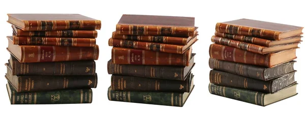 Beyaz arka plan üzerinde izole bazı eski kitaplar