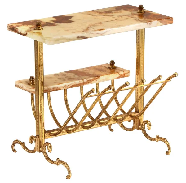 Beyaz arka plan üzerinde izole Oniks mermer raflar antik bronz gazete standı