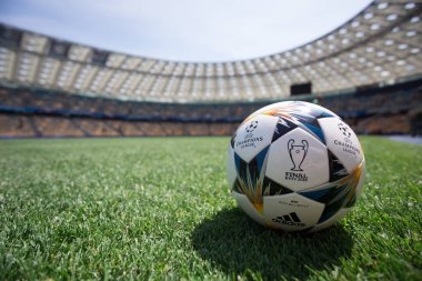 Kiev, Ukrayna - 16 Mayıs 2018: Uefa Şampiyonlar Ligi Final Kiev resmi maç topu