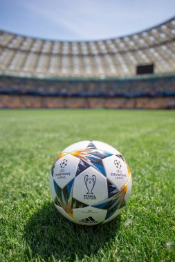 Kiev, Ukrayna - 16 Mayıs 2018: Uefa Şampiyonlar Ligi Final Kiev resmi maç topu