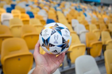 Kiev, Ukrayna - 16 Mayıs 2018: Uefa Şampiyonlar Ligi Final Kiev resmi maç topu