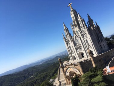 Barcelona, gökyüzü, güzel görünüm, bulutlar, İspanya, gökyüzü, yüksek, kilise, ağaç, Tibidabo