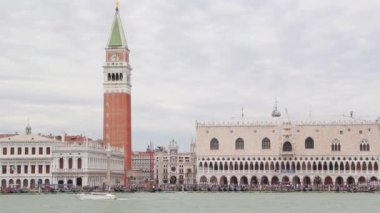 Deniz tekne Panorama San Marco Doges Sarayı görünümünden Venedik şehir İtalya