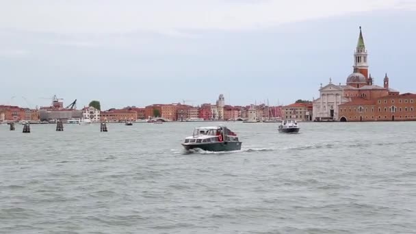 Panoramisch uitzicht over de stad Venetië, Italië. — Stockvideo
