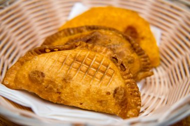 Taze gevrek Meksika empanada etli turtalar sepet