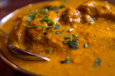 Orijinal Hint mutfağı Huysuz karanlık ışıklandırmalı Tikka Masala