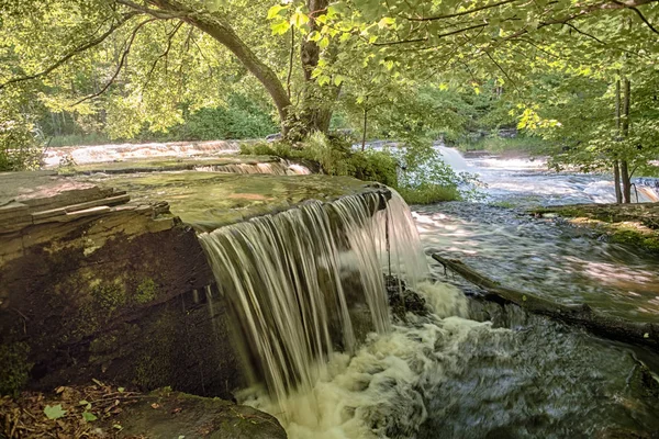 Vacker Sommar Vattenfall Landskap Med Levande Hdr Färger — Stockfoto