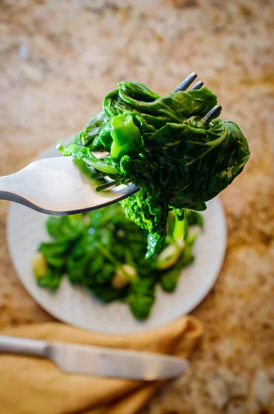 Sauteed Broccoli Rabe Sweet Garlic Garlic — Stock Photo, Image