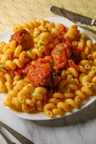 Spaghetti Meatballs Cavatappi Noodles Chopped Fresh Basil — Stock Photo, Image