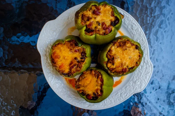 Мексиканский Фаршированный Зеленый Перец Приготовленный Гриле Известен Pimiento Relleno — стоковое фото