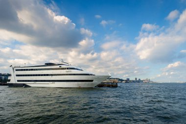 Hudson Nehri Hoboken NJ demirledi gemi gezisi tatil