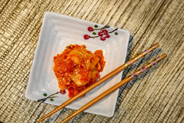 Ciotola Kimchi Coreano Piccante Con Peperoncino Gochugaru — Foto Stock