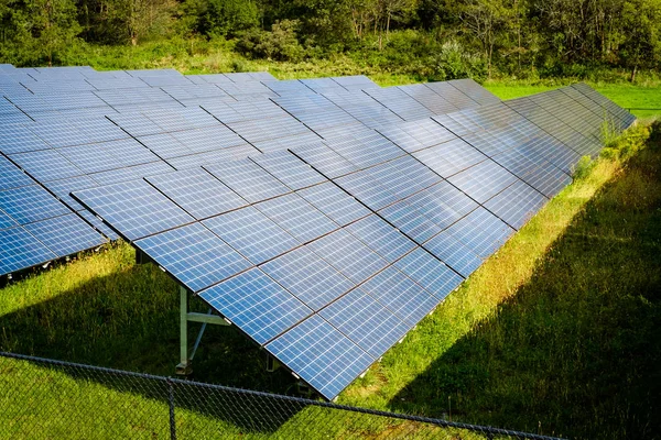 Paneles Solares Absorbiendo Energía Solar Día Otoño —  Fotos de Stock