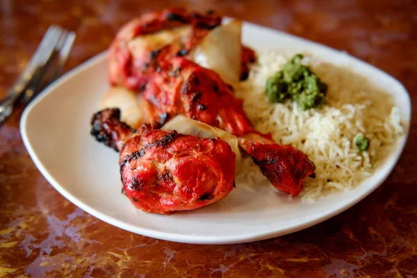 Galinha Tandoori Indiana Com Chutney Hortelã Arroz Basmati — Fotografia de Stock