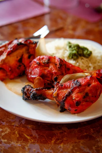 Pollo Tandoori Indio Con Chutney Menta Arroz Basmati — Foto de Stock