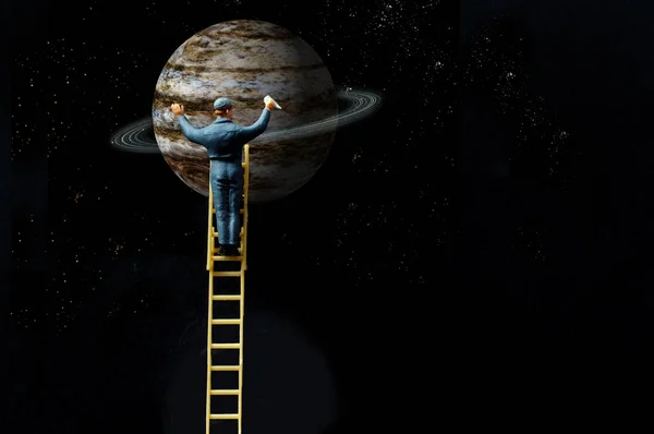 Ambiciózus Ablaktisztító Létra Mászik Planet Jupiter Fogalmi Metafora Reach Csillagok — Stock Fotó