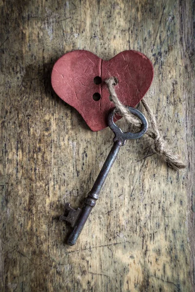 Klíč Srdce Koncept Kostlivců Starožitný Rustikální Dřevěné Srdce — Stock fotografie