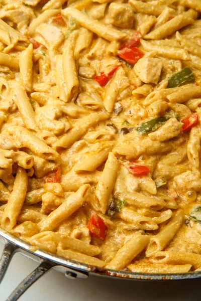 Cooking Chicken Fajita Pasta — Stock Photo, Image
