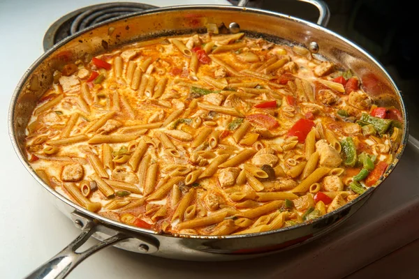 Cooking Chicken Fajita Pasta — Stock Photo, Image