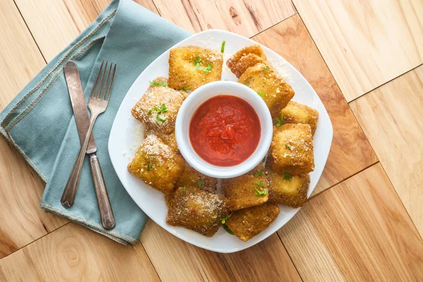 Pan tostado frito Ravioli —  Fotos de Stock