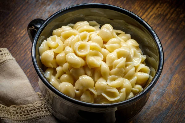 Schale Makkaroni und Käse — Stockfoto