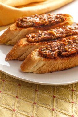 Portekiz Petiscos Zeytin Bruschetta