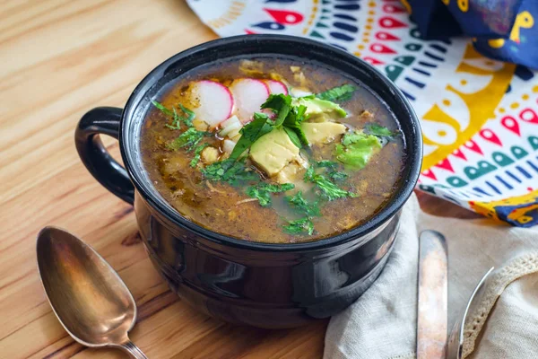 Meksykańska zupa Pozole — Zdjęcie stockowe