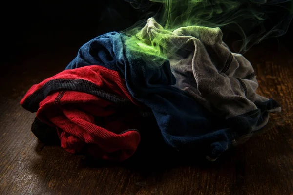 Colorida ropa interior maloliente lavandería — Foto de Stock