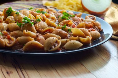 Peynirli Dana Kabuklu Makarna