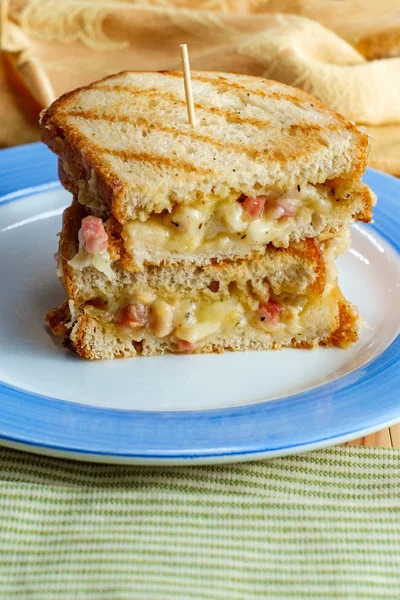 Pollo Cordon Bleu Panini — Foto de Stock