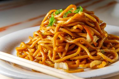 Çin Bitkisel Lo Mein