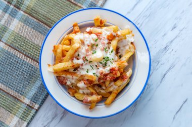 Yüklenmiş Pastırma Ranch Fries