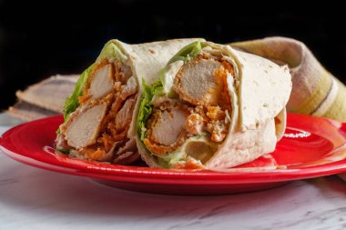 Çıtır Tavuk Sezar Wrap