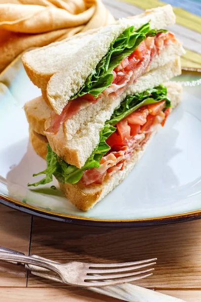 Sanduíche de alface e tomate BLT Bacon — Fotografia de Stock