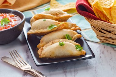 Meksika Sığır Empanadas