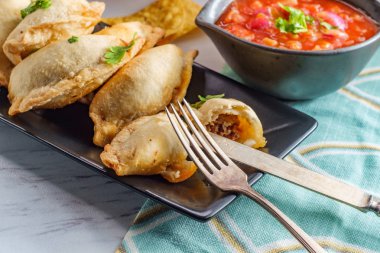 Meksika Sığır Empanadas