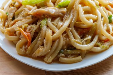 Tavada Udon Eriştesi