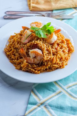 Karides İspanyol Pilavı