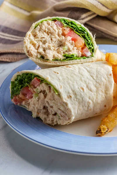 Тунець салат упаковка сендвіч — стокове фото