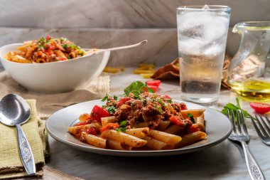 Otantik İtalyan yemeği Penne ragu alla bolonez 