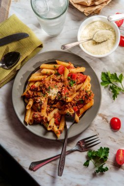 Otantik İtalyan yemeği Penne ragu alla bolonez 